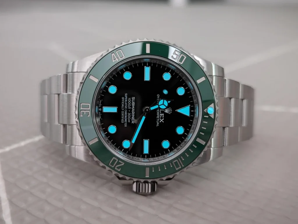 Replica Rolex Green Submariner (Third Generation Green Submariner (126610LV) - 'Starbucks')